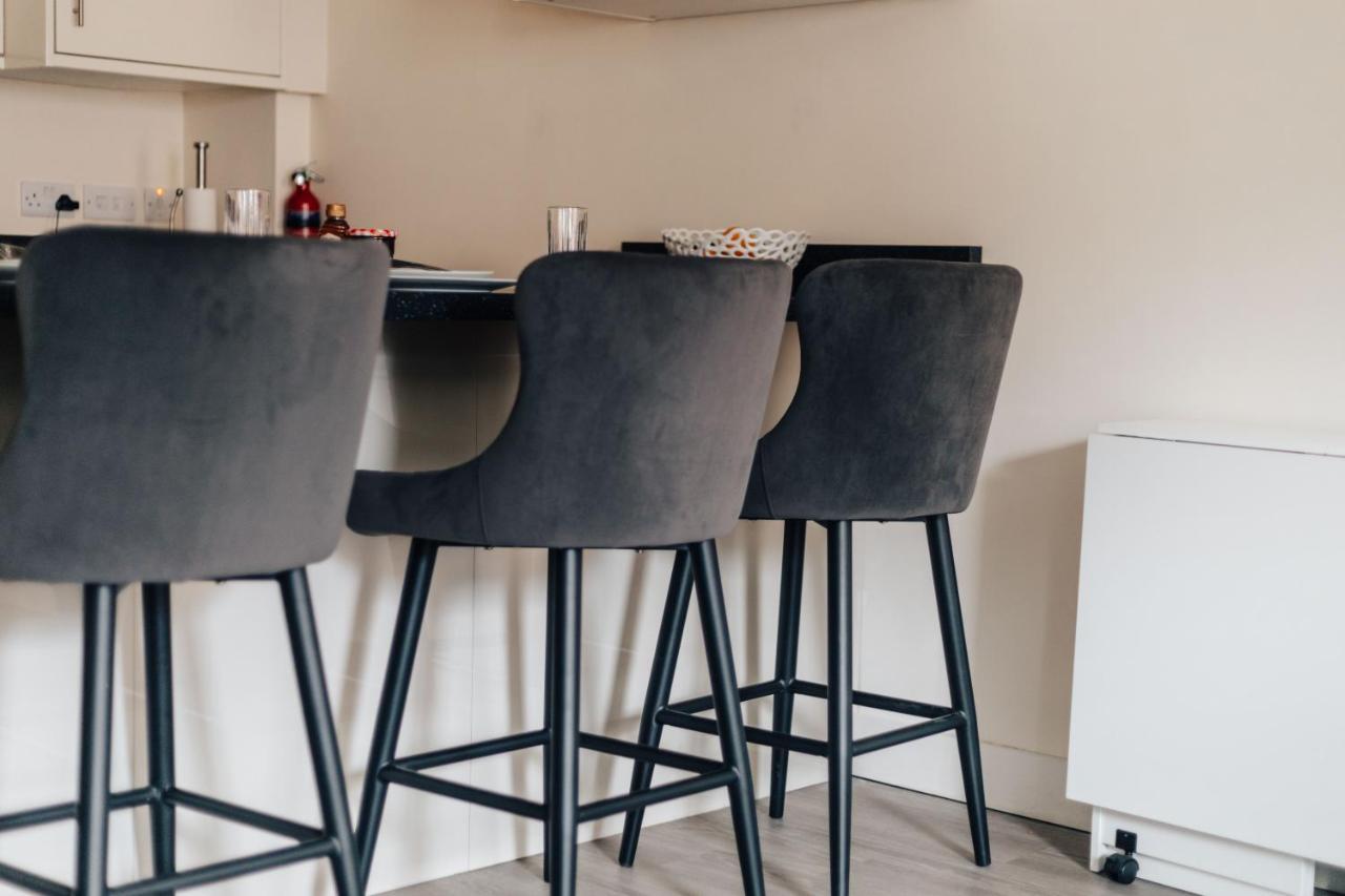 Apartament Henley Town Centre With Parking Zewnętrze zdjęcie