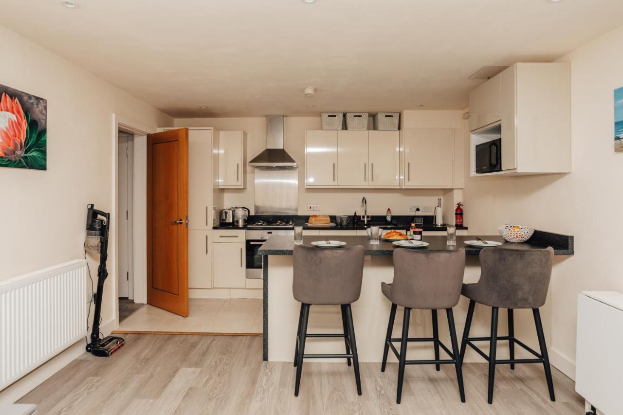 Apartament Henley Town Centre With Parking Zewnętrze zdjęcie