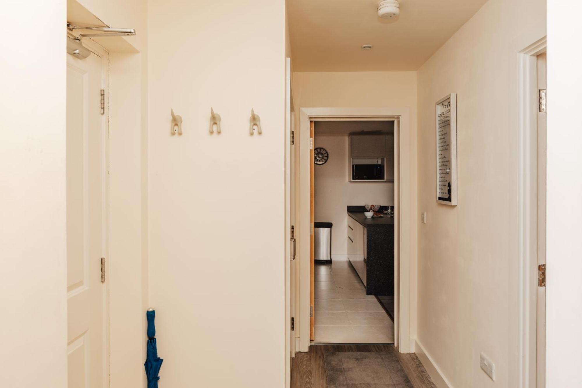 Apartament Henley Town Centre With Parking Zewnętrze zdjęcie