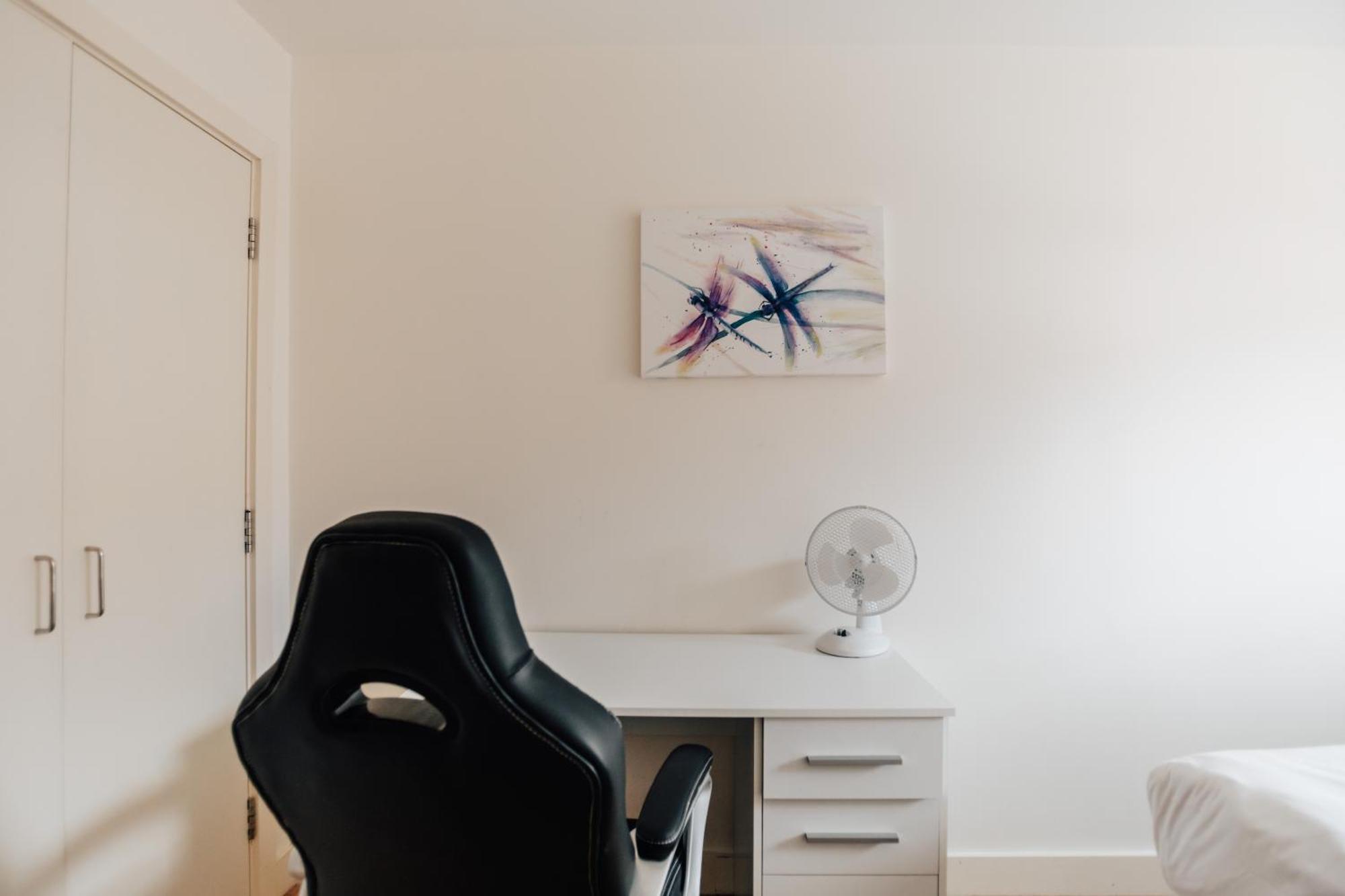 Apartament Henley Town Centre With Parking Zewnętrze zdjęcie