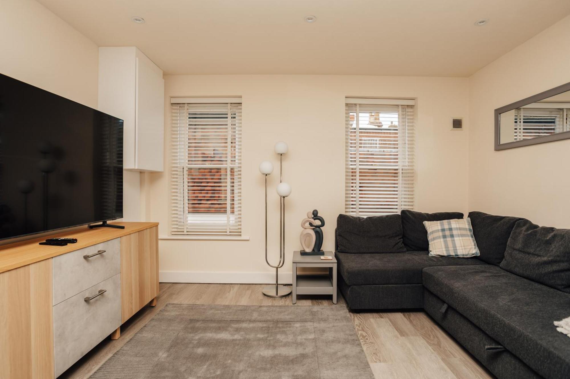 Apartament Henley Town Centre With Parking Zewnętrze zdjęcie